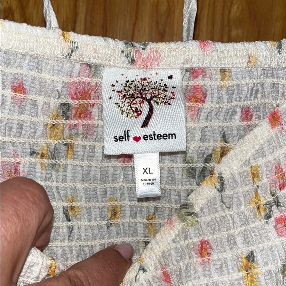 Self Esteem NWT SIZE XL Floral Puff Sleeve Top - Picture 5 of 8